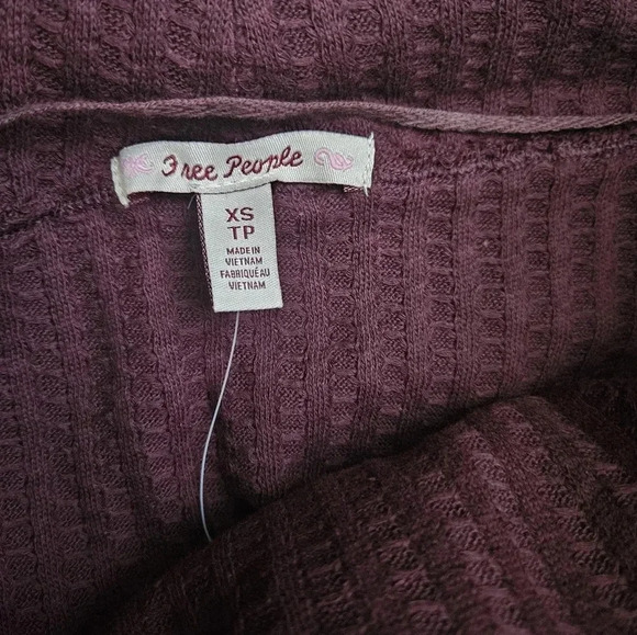 Free people juicy long sleeve cowl neck top in date night burgundy size XS NWT - Picture 4 of 8